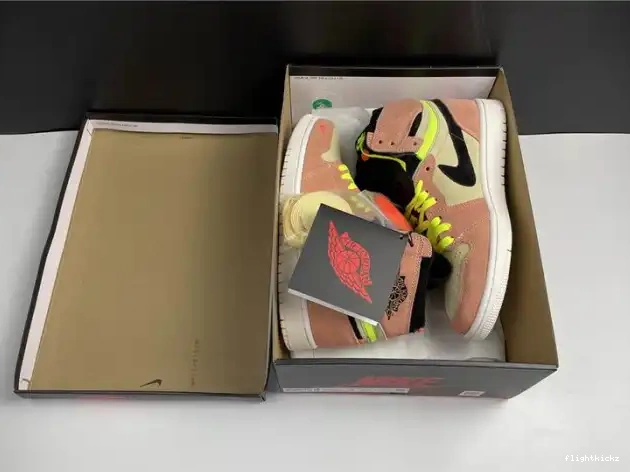 Jordan 1 Air Switch High CW6576-800 Peach 0429